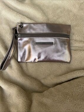 Jones New York Metallic Pewter Wristlet Clutch With Portable Charger